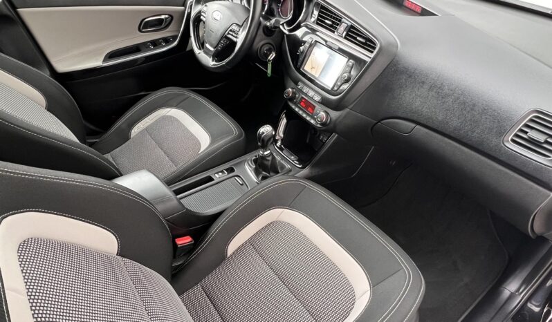 KIA CEE’D 1.4 CVVT EX Prémium Magyarországi!!! Sérülésmentes!!! Gyári fényezés!!! full