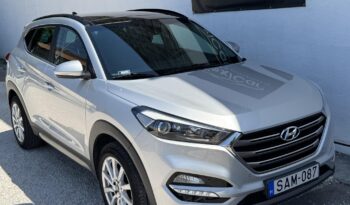 HYUNDAI TUCSON 1.7 CRDi Premium Gyári fényezés!!! Sérülésmentes!!! Premium felszereltség!!! full