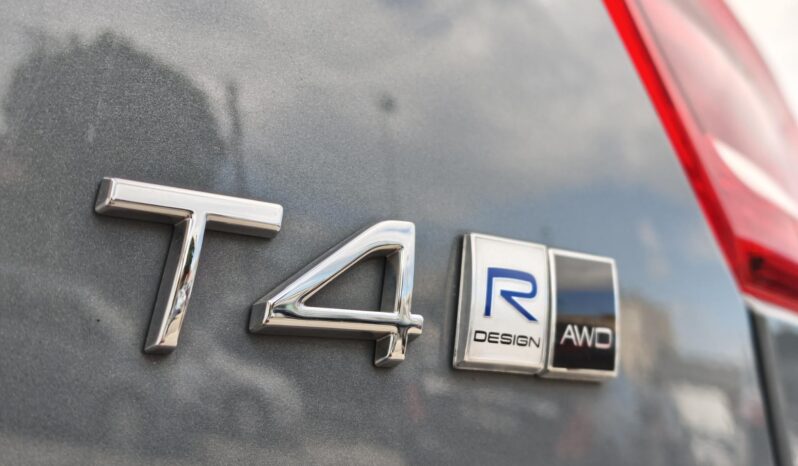 VOLVO XC40 2.0 [T4] R-Design AWD Geartronic MAGYARORSZÁGI – ÚJSZERŰ ÁLLAPOTBAN!! full