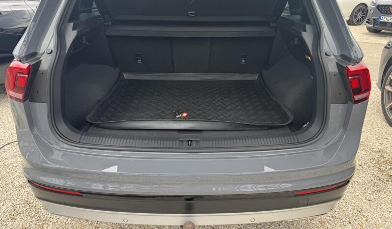VOLKSWAGEN TIGUAN Allspace 2.0 TDI SCR Highline 4Motion DSG Offroad!!! Vezetett szervizkönyv!!! Sérülésmentes!!! Frissen szervizelve!!! full