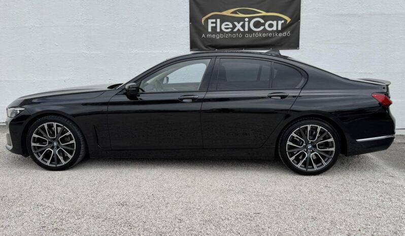BMW 750i xDrive (Automata) Végig vezetett szervizkönyv!!! Gyönyörű állapot!!! full