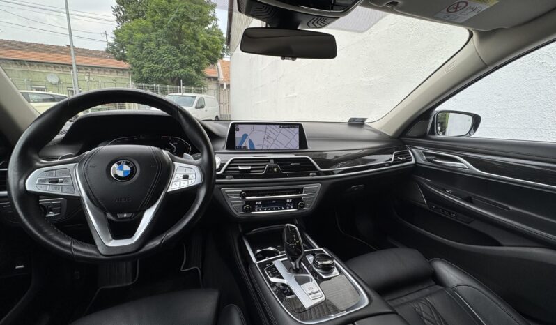 BMW 750i xDrive (Automata) Végig vezetett szervizkönyv!!! Gyönyörű állapot!!! full