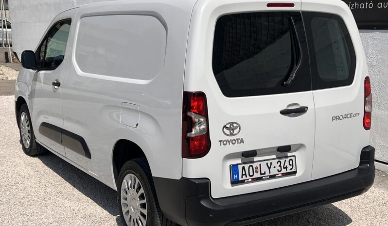 TOYOTA PROACE City 1.5 D Comfort Smart Cargo L2H1 3 személyes! Hosszú kivitel! Újszerű állapot! Nincs plussz áfa!!! full