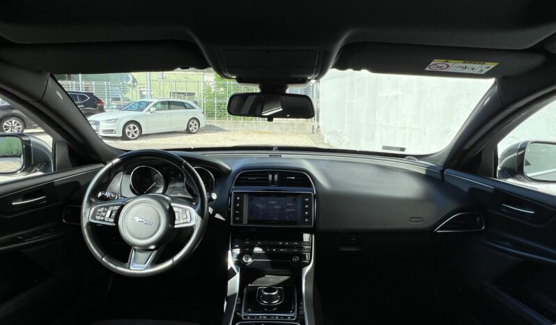 JAGUAR XE 2.0 l4D Prestige (Automata) Magyarországi!!! Gyönyörű állapot!!! Végig vezetett szervizkönyv! full