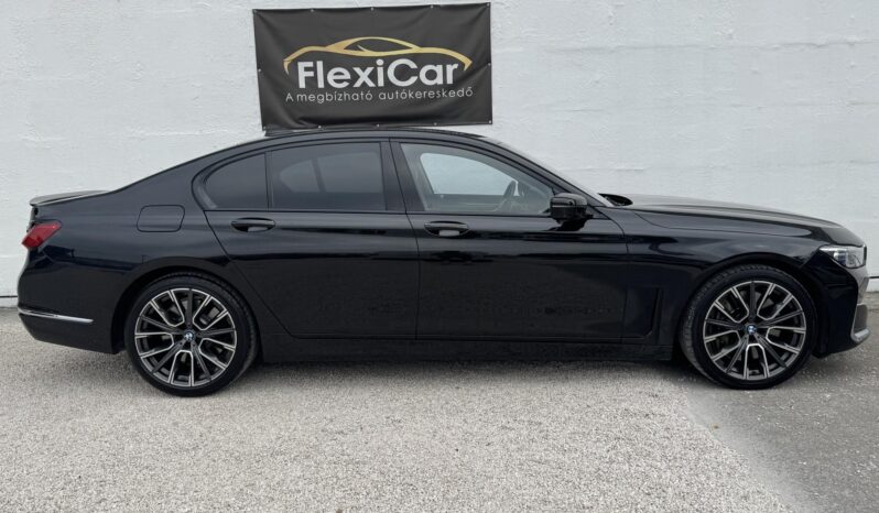 BMW 750i xDrive (Automata) Végig vezetett szervizkönyv!!! Gyönyörű állapot!!! full