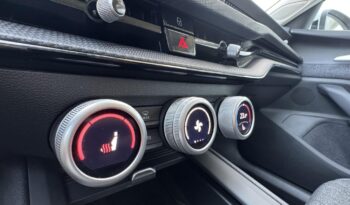 SKODA SUPERB 2.0 TDI SCR Essence DSG Magyarországi!!! Garantált 44 000Km!!! Vezetett szervizkönyv!!! Garanciális!!! full