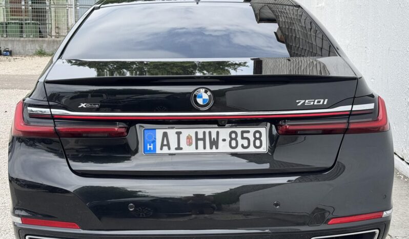 BMW 750i xDrive (Automata) Végig vezetett szervizkönyv!!! Gyönyörű állapot!!! full