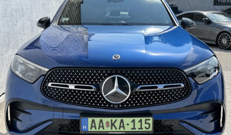 MERCEDES-BENZ GLC 300 e 4Matic 9G-TRONIC Plug-in hybrid Magyarországi!!! Sérülésmentes!!! 36 000Km!!! Garanciális!!! Végig vez.szer.köny full