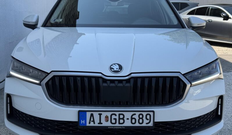 SKODA SUPERB 2.0 TDI SCR Essence DSG Magyarországi!!! Garantált 44 000Km!!! Vezetett szervizkönyv!!! Garanciális!!! full