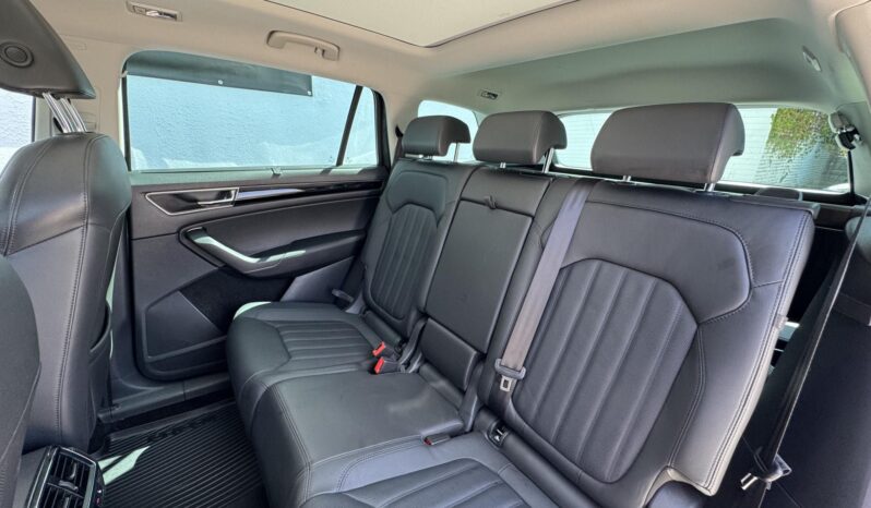 SKODA KODIAQ 2.0 TDI SCR L&K DSG [7 személy] Magyarországi!!! Garanciális!!! 59.000Km!!! Végig vez. sz.könyv!!! full