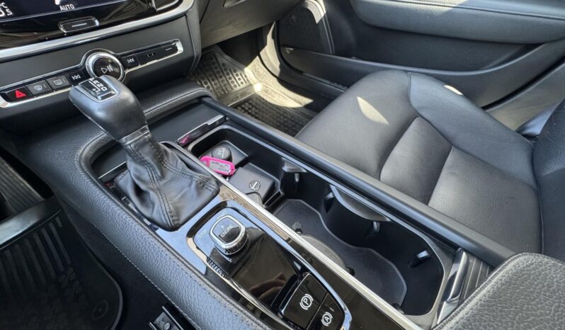 VOLVO V90 2.0 D [D4] Momentum Vezérlés és váltóolaj cserélve!!! Gyönyörű állapot!!! Momentum Pro!!! full