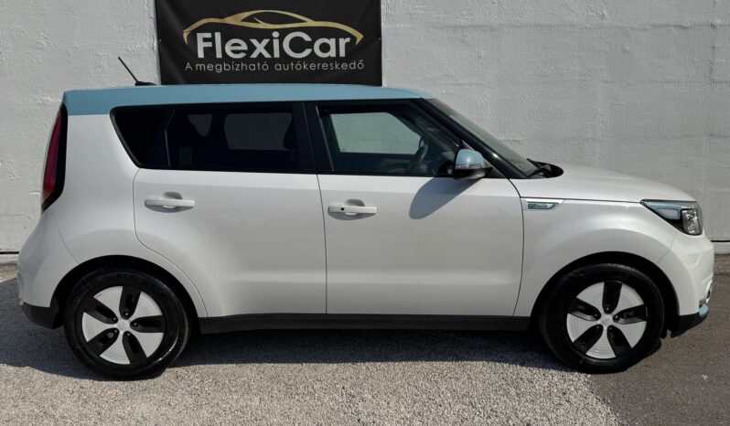 KIA SOUL EV CVT Magyarországi!!! Garantált 79 000Km!!! Végig vezetett szervizkönyv!!! full
