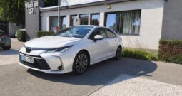 TOYOTA COROLLA Sedan 1.6 Comfort Style Tech CVT MAGYARORSZÁGI- 42000KM ÚJSZERŰ!!