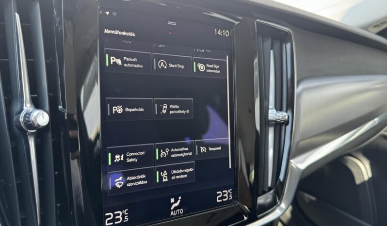 VOLVO V90 2.0 D [D4] Momentum Vezérlés és váltóolaj cserélve!!! Gyönyörű állapot!!! Momentum Pro!!! full