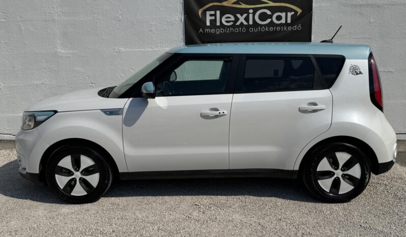 KIA SOUL EV CVT Magyarországi!!! Garantált 79 000Km!!! Végig vezetett szervizkönyv!!! full