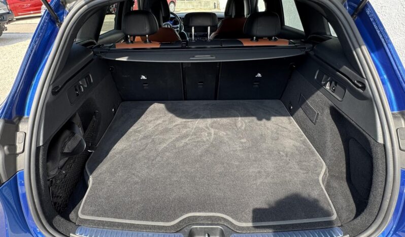 MERCEDES-BENZ GLC 300 e 4Matic 9G-TRONIC Plug-in hybrid Magyarországi!!! Sérülésmentes!!! 36 000Km!!! Garanciális!!! Végig vez.szer.köny full