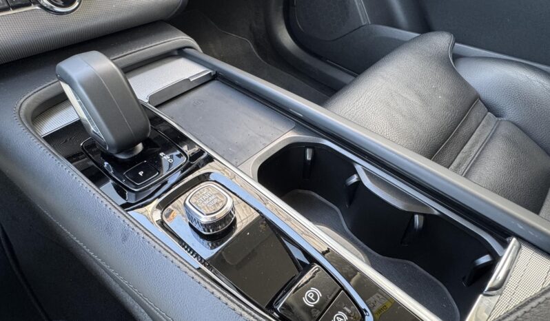 VOLVO XC90 2.0 [B5] MHEV Plus Bright Geartronic (7 személyes ) MO.-i!!! Garanciális!!! Sérülésmentes!!! 109.000Km!!! Áfá-s!!! Vég.vez.sz.könyv! full