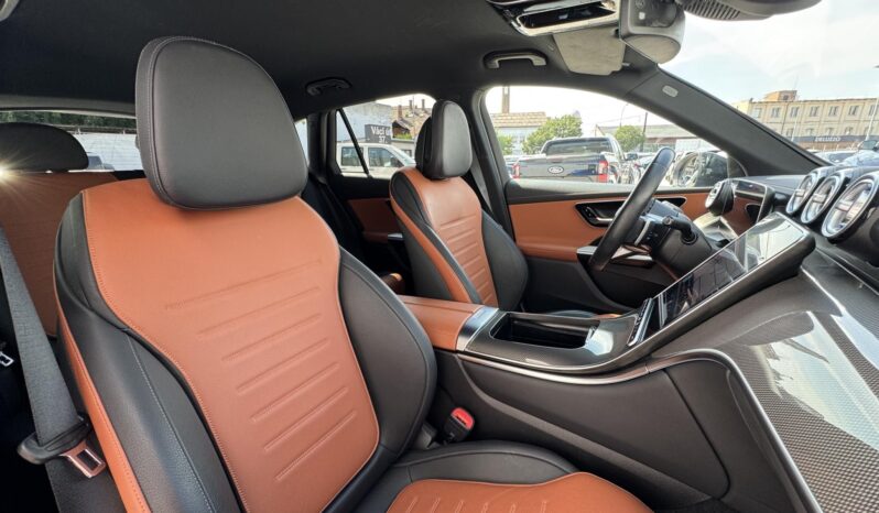 MERCEDES-BENZ GLC 300 e 4Matic 9G-TRONIC Plug-in hybrid Magyarországi!!! Sérülésmentes!!! 36 000Km!!! Garanciális!!! Végig vez.szer.köny full