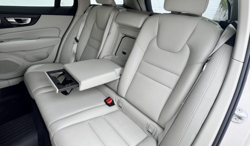 VOLVO V60 2.0 [B4] MHEV Plus Bright DCT Magyarországi!!! Első tulajdonos!!! Garanciális!!! Sérülésmentes!!! full