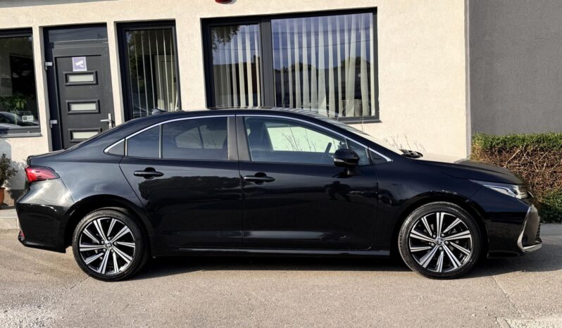 TOYOTA COROLLA 1.8 Hybrid Comfort Style Tech e-CVT Navi – Magyarországi – 55.000 Km – Garanciális – Újszerű!!! full