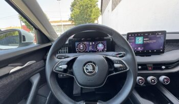 SKODA SUPERB 2.0 TDI SCR Essence DSG Magyarországi!!! Garantált 44 000Km!!! Vezetett szervizkönyv!!! Garanciális!!! full
