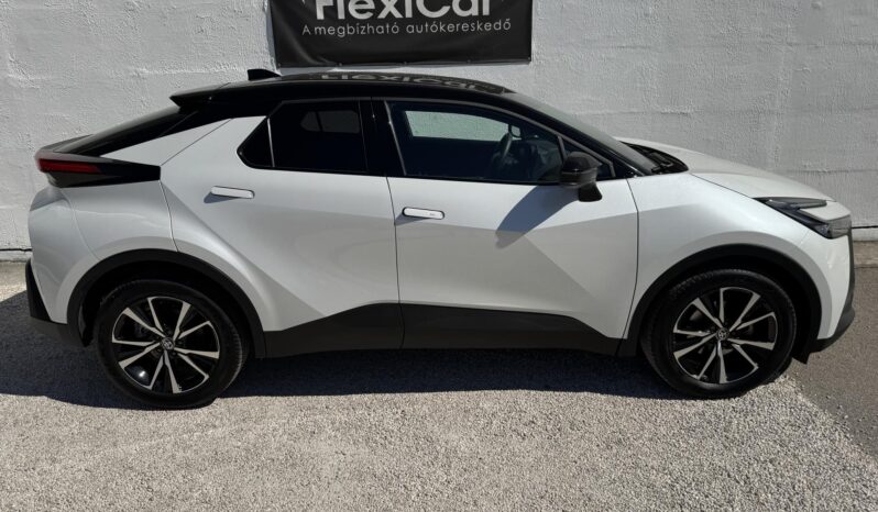 TOYOTA C-HR 1.8 Hybrid Style e-CVT Magyarországi!!! Garanciális!!! 18.000km!!! Első tulajdonostól!!! full