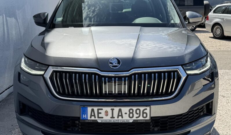 SKODA KODIAQ 2.0 TDI SCR L&K DSG [7 személy] Magyarországi!!! Garanciális!!! 59.000Km!!! Végig vez. sz.könyv!!! full