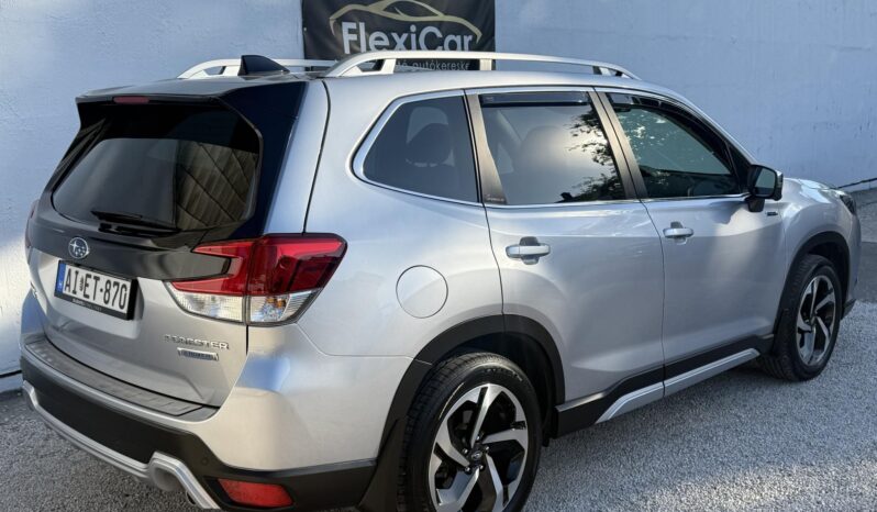 SUBARU FORESTER 2.0 e-Boxer Platinum CVT Magyarországi!!! Egy tulajdonos!! Garanciális!! Sérülésmentes!!! Vezetett szerví full