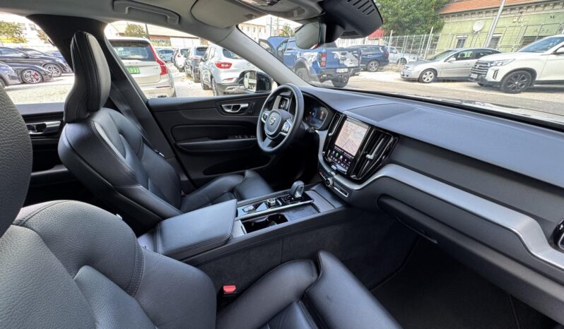 VOLVO XC60 2.0 [B4] MHEV Plus Bright AWD Geartronic Magyarországi!!! Áfá-s!!! Garanciális!!! Végig vezetett szervizkönyv!!! full