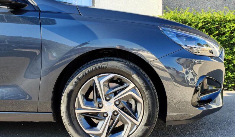 HYUNDAI I30 1.5 DPi Prime Magyarországi – 37.000km – Gyári garanciális – Újszerű!! full