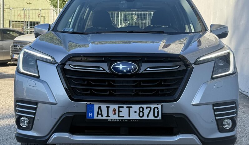 SUBARU FORESTER 2.0 e-Boxer Platinum CVT Magyarországi!!! Egy tulajdonos!! Garanciális!! Sérülésmentes!!! Vezetett szerví full