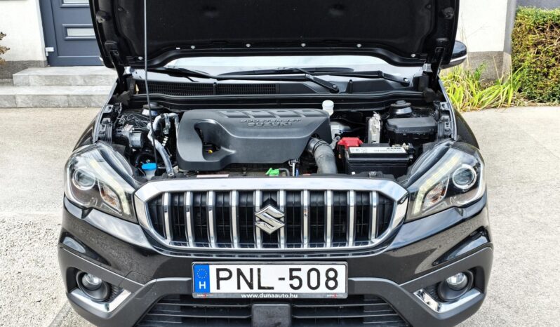 SUZUKI SX4 S-CROSS 1.4T GL+ Magyarországi – Újszerű Állapotban! ( Végig Márkaszervizben karbantartott ) full