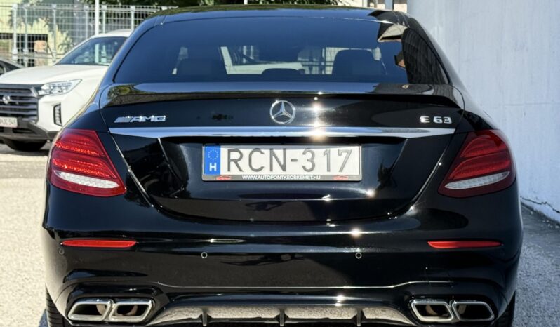MERCEDES-AMG E 63 4MATIC+ 9G-TRONIC Magyarországi!!! Vezetett szervízkönyv!!! full