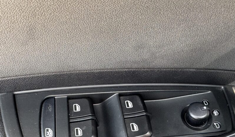 AUDI A1 Sportback 1.6 TDI DPF Attraction Gyönyörű állapot!!! Vezérlés cserélve!!! Jól felszerelt!!! full