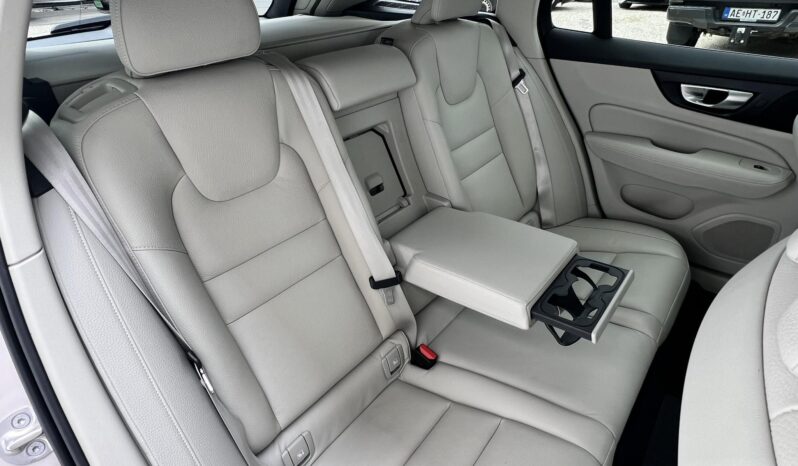 VOLVO V60 2.0 [B4] MHEV Plus Bright DCT Magyarországi!!! Első tulajdonos!!! Garanciális!!! Sérülésmentes!!! full