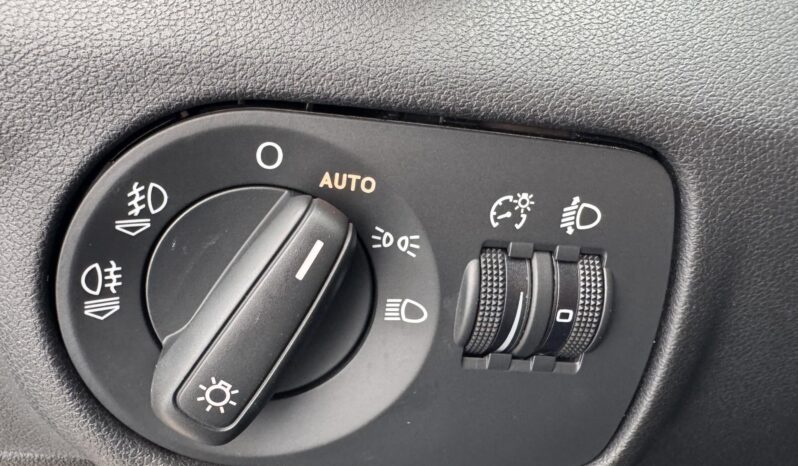 AUDI A1 Sportback 1.6 TDI DPF Attraction Gyönyörű állapot!!! Vezérlés cserélve!!! Jól felszerelt!!! full