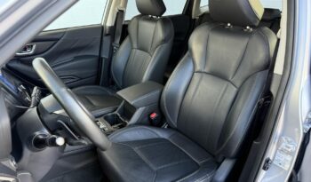 SUBARU FORESTER 2.0 e-Boxer Platinum CVT Magyarországi!!! Egy tulajdonos!! Garanciális!! Sérülésmentes!!! Vezetett szerví full