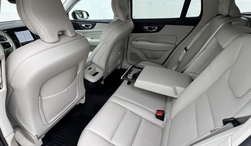 VOLVO V60 2.0 [B4] MHEV Plus Bright DCT Magyarországi!!! Első tulajdonos!!! Garanciális!!! Sérülésmentes!!! full
