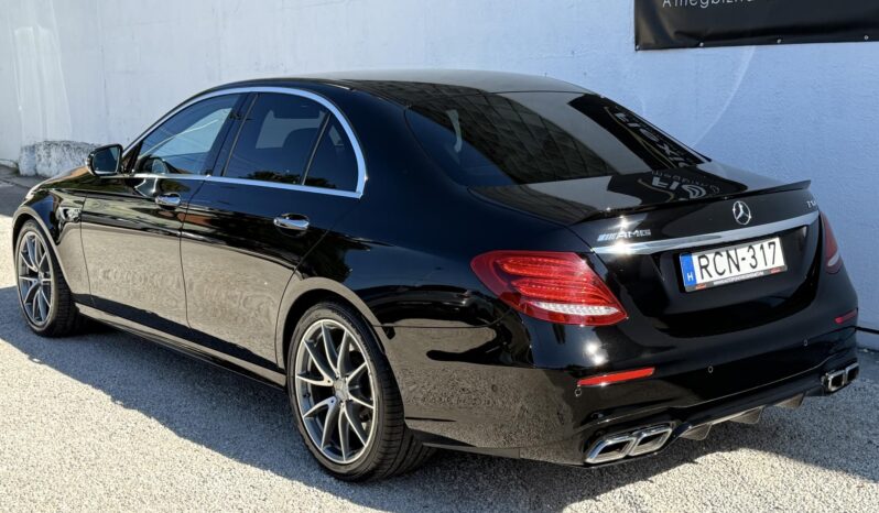 MERCEDES-AMG E 63 4MATIC+ 9G-TRONIC Magyarországi!!! Vezetett szervízkönyv!!! full
