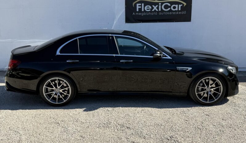 MERCEDES-AMG E 63 4MATIC+ 9G-TRONIC Magyarországi!!! Vezetett szervízkönyv!!! full
