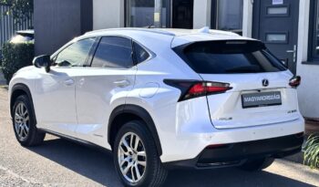 LEXUS NX 300h Executive Special Edition CVT Magyarországi – Gyönyörű Állapotban!! ( Újszerű Téli – Nyári Kerék Garnitúra ) full