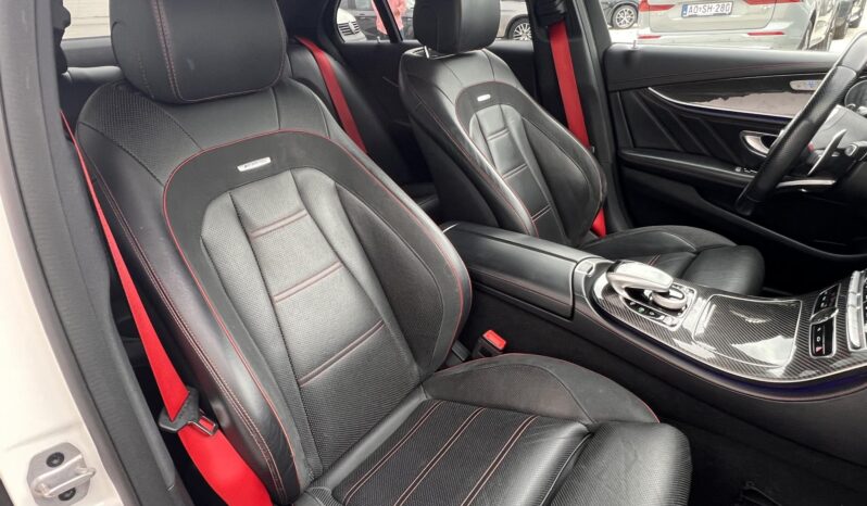 MERCEDES-AMG E 53 4MATIC+ 9G-TRONIC EQ Boost Magyarországi! Sérülésmentes! Végig vezetett szervizkönyv! full