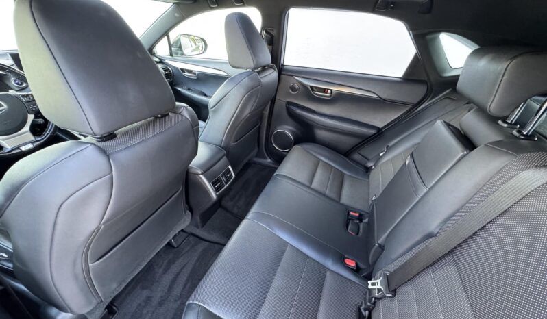 LEXUS NX 300h F Sport CVT F sport!!! Gyönyörű állapot!!! Vezetett szervizkönyv!!! full