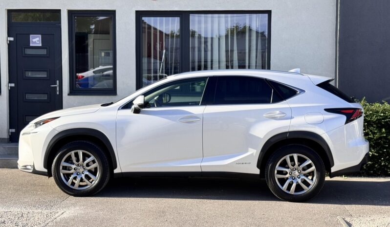 LEXUS NX 300h Executive Special Edition CVT Magyarországi – Gyönyörű Állapotban!! ( Újszerű Téli – Nyári Kerék Garnitúra ) full