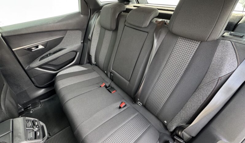 PEUGEOT 3008 1.2 PureTech Active Pack EAT8 Magyarországi!!! Sérülésmentes!!! 41.000Km!!! Eslő tulajdonostól!!! full