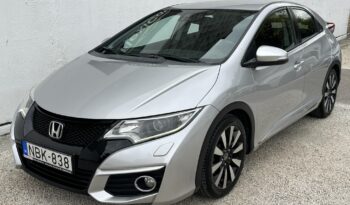 HONDA CIVIC 1.8 Elegance 15 ADAS NAVI 6MT Magyarországi! Sérülésmentes! Vezetett szervizkönyv! full