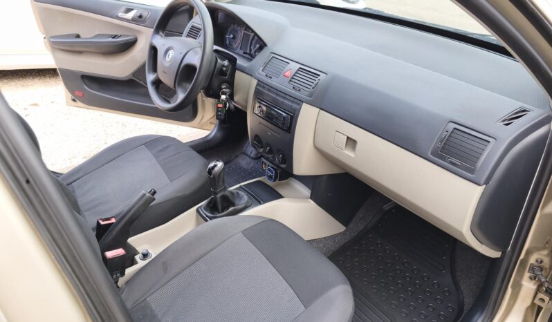 SKODA FABIA 1.4 16V Ambiente MAGYARORSZÁGI-145.000 KM-KLÍMÁS!! full