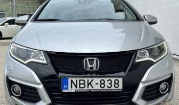 HONDA CIVIC 1.8 Elegance 15 ADAS NAVI 6MT Magyarországi! Sérülésmentes! Vezetett szervizkönyv! full