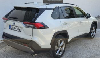 TOYOTA RAV 4 Rav4 2.5 Hybrid Executive e-CVT Magyarországi! Vezetett szervizkönyv! Panorámatető! JBL! full