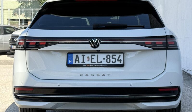 VOLKSWAGEN PASSAT VIII Variant 2.0 TDI SCR Elegance Magyarországi!!! Gyönyörű állapot!!! full